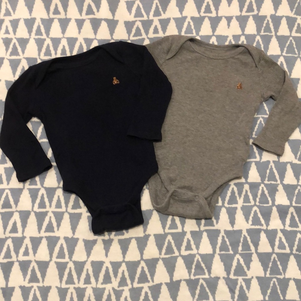 2 EUC GAP Boys long sleeve onesies with teddy bear